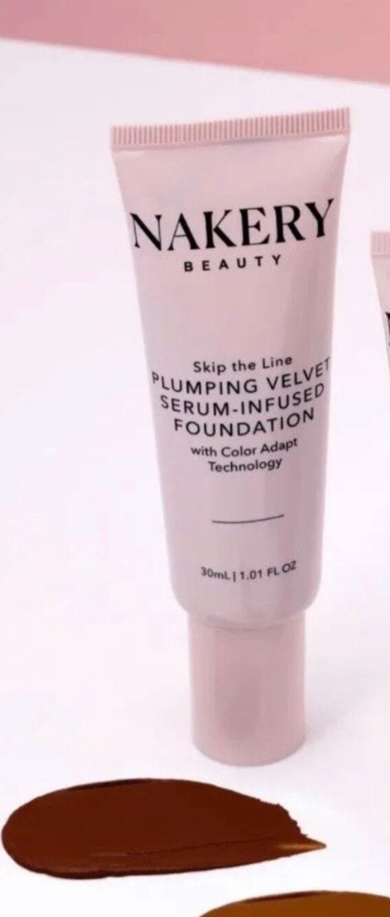 NWT nakery full coverage plumping velvet foundation in shade deep